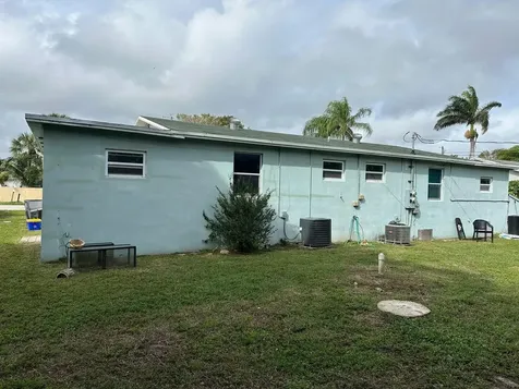 9192 Sunrise Drive West Palm Beach FL 33403