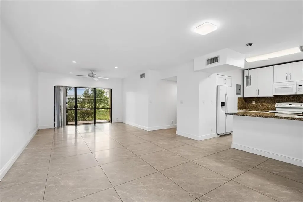 9150 NW 38th Drive Coral Springs FL 33065