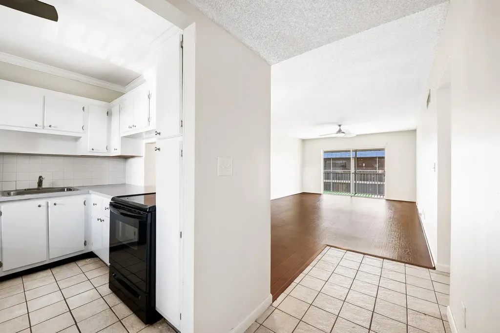 2980 Riverside Drive Coral Springs FL 33065
