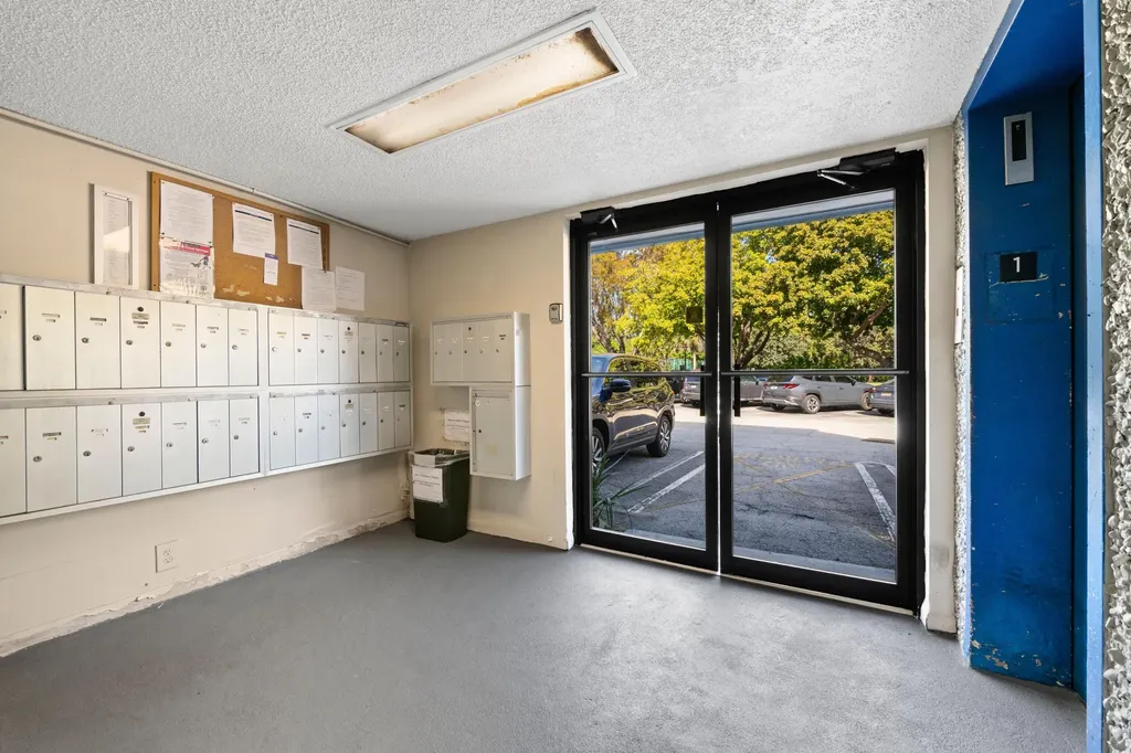 2980 Riverside Drive Coral Springs FL 33065