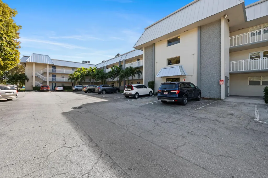 2980 Riverside Drive Coral Springs FL 33065