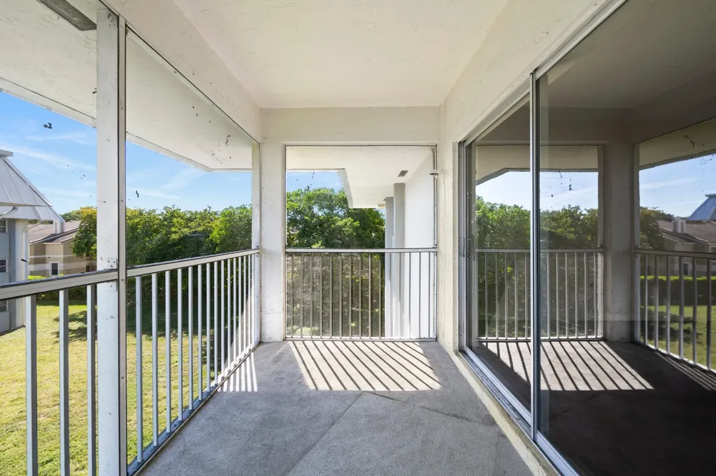 2980 Riverside Drive Coral Springs FL 33065