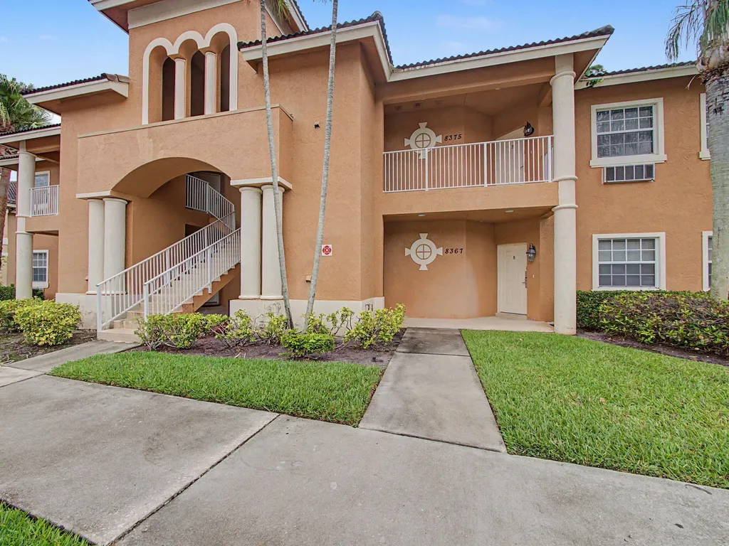 8375 Mulligan Circle Port St Lucie FL 34986