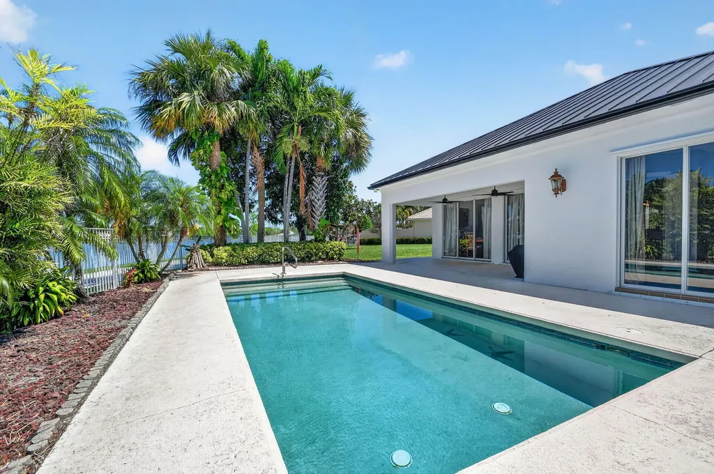 8142 Jolly Harbour Court Wellington FL 33414