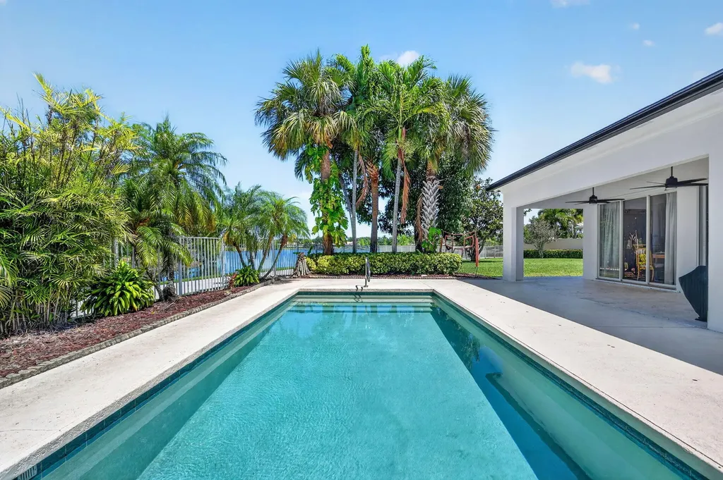 8142 Jolly Harbour Court Wellington FL 33414