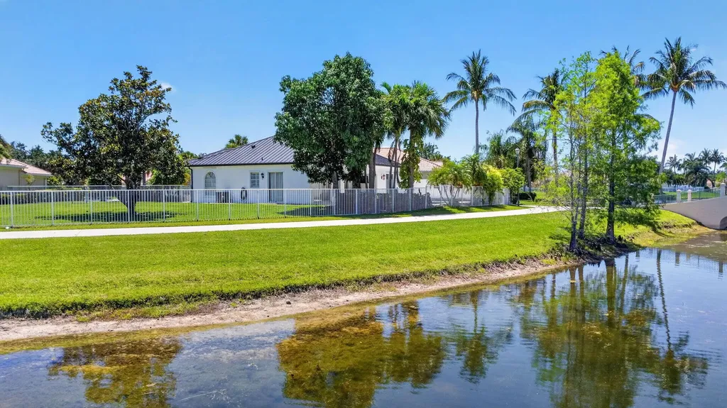8142 Jolly Harbour Court Wellington FL 33414
