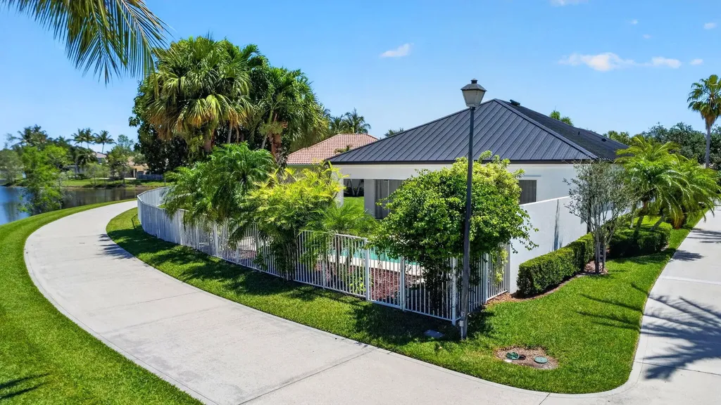 8142 Jolly Harbour Court Wellington FL 33414