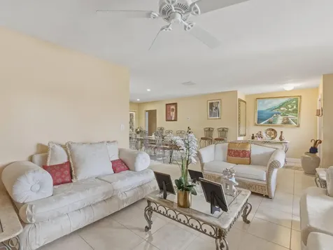 6345 Tall Cypress Circle Greenacres FL 33463