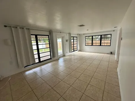 1424 SW 9th Street Fort Lauderdale FL 33312