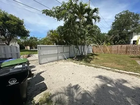 1424 SW 9th Street Fort Lauderdale FL 33312