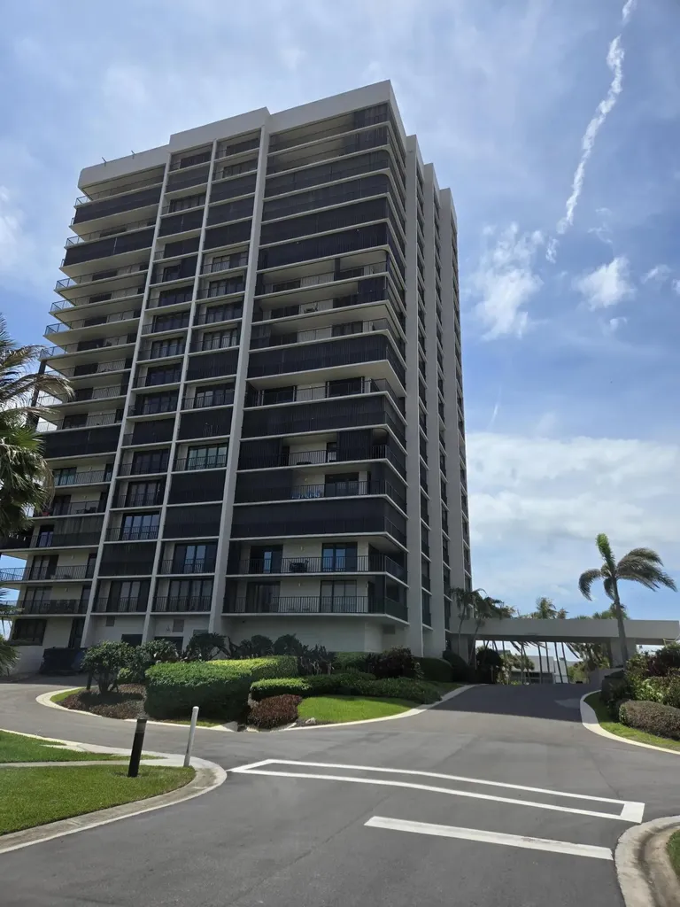 5047 N Highway A1a Hutchinson Island FL 34949
