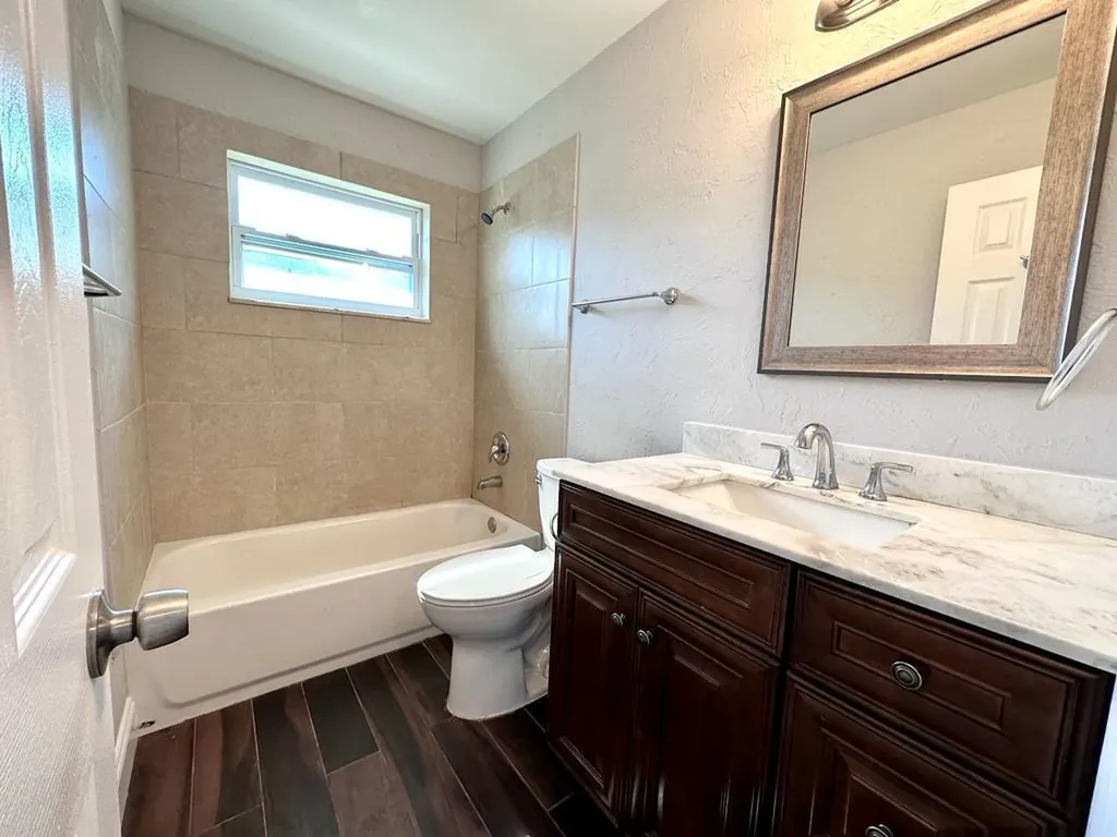 860 Center Street Jupiter FL 33458
