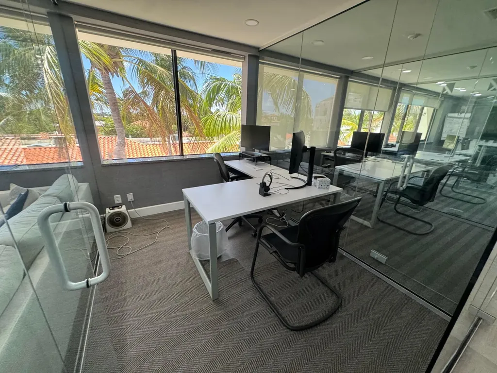 201 Worth Avenue Palm Beach FL 33480