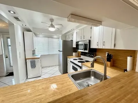 3601 Inverrary Drive Lauderhill FL 33319