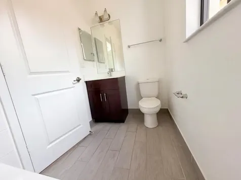 5213 NW 50th Terrace Tamarac FL 33319