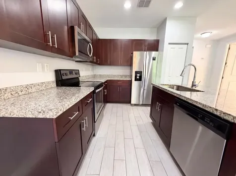 5213 NW 50th Terrace Tamarac FL 33319