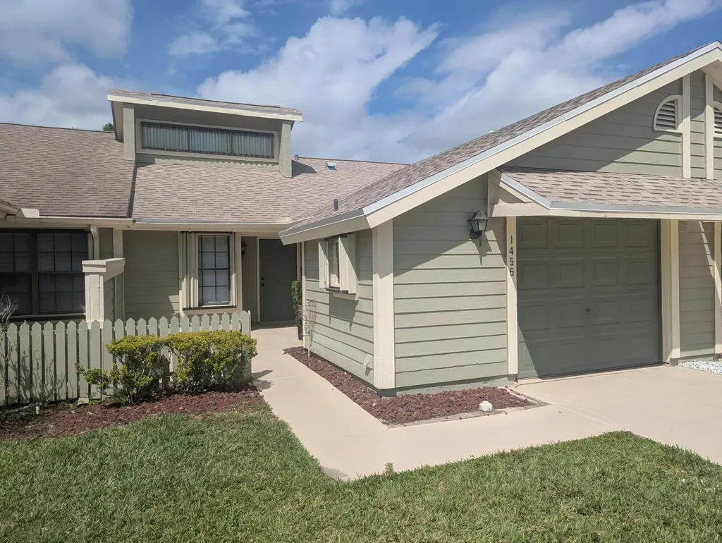 1455 SE Colchester Circle Port St Lucie FL 34952