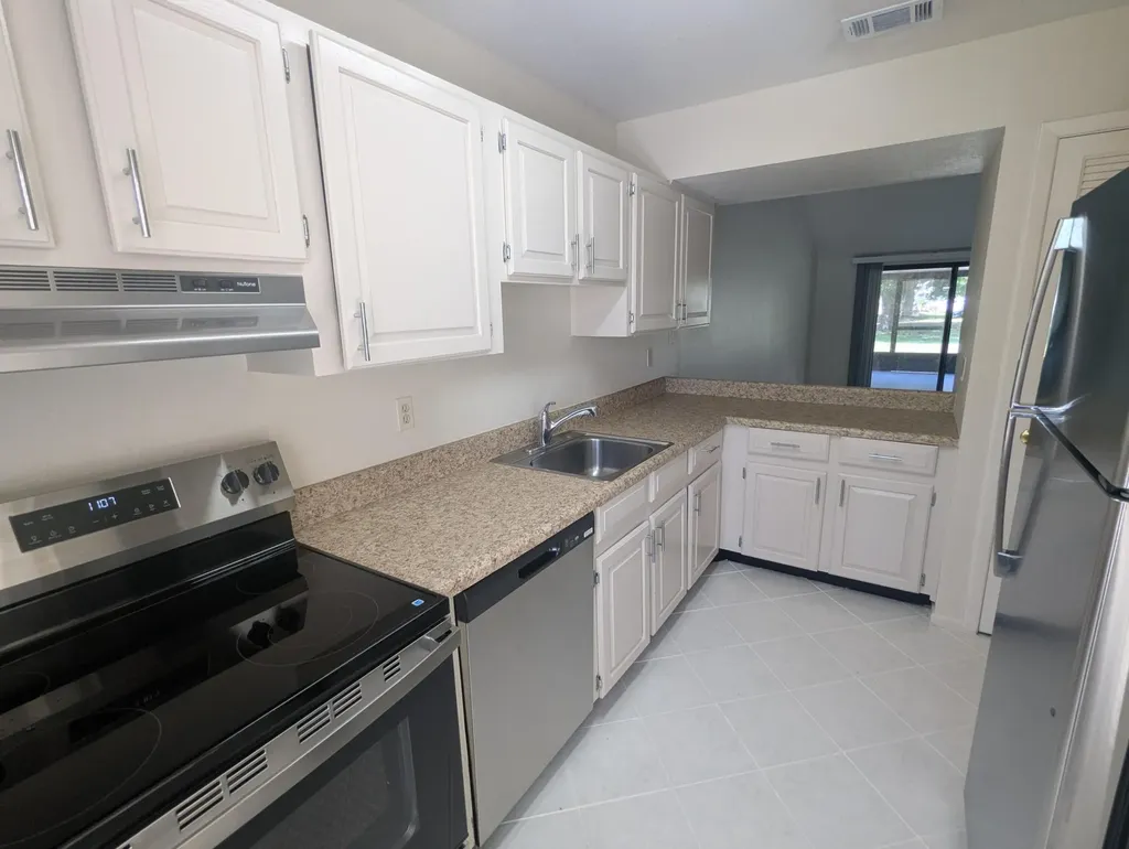 1455 SE Colchester Circle Port St Lucie FL 34952
