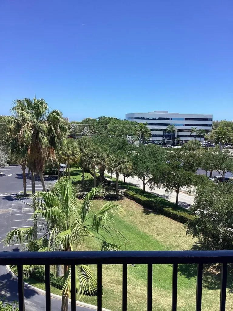 2421 NE 65th Street Fort Lauderdale FL 33308