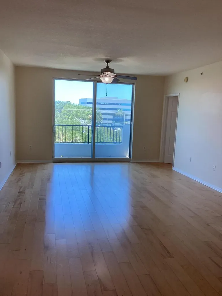 2421 NE 65th Street Fort Lauderdale FL 33308