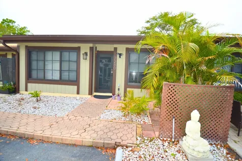 2280 Poinsetta Court Pembroke Pines FL 33026