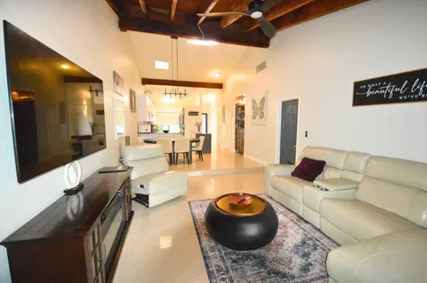 2280 Poinsetta Court Pembroke Pines FL 33026