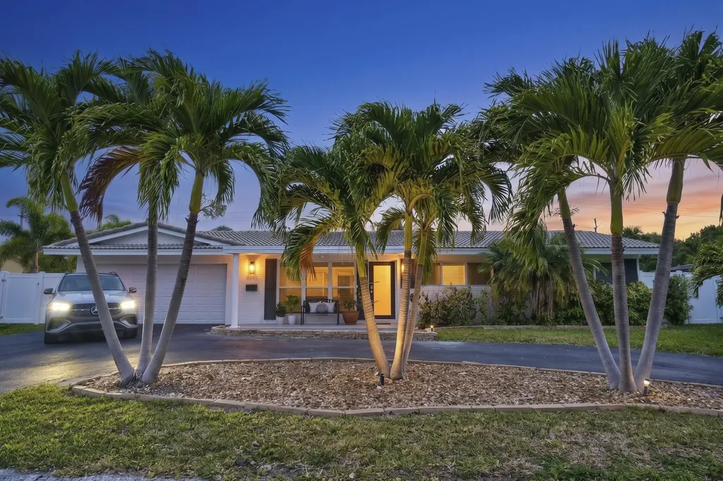 2231 NE 34th Street Lighthouse Point FL 33064