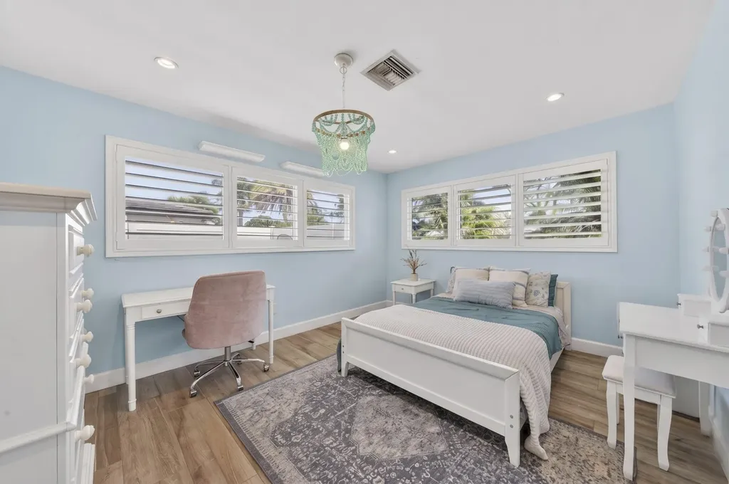 2231 NE 34th Street Lighthouse Point FL 33064