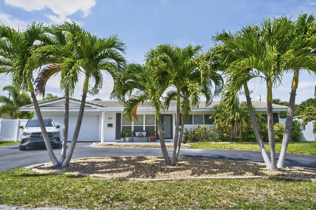 2231 NE 34th Street Lighthouse Point FL 33064