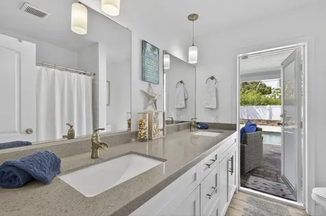 2231 NE 34th Street Lighthouse Point FL 33064
