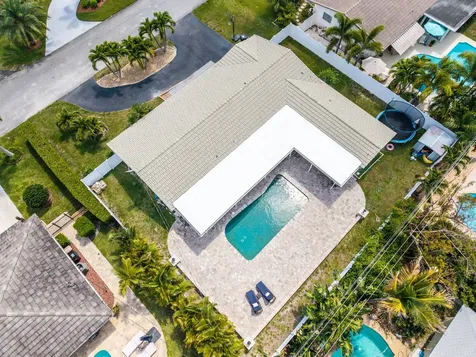 2231 NE 34th Street Lighthouse Point FL 33064