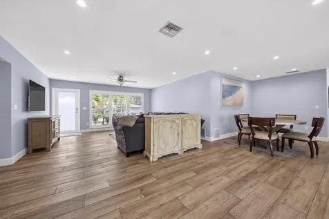 2231 NE 34th Street Lighthouse Point FL 33064