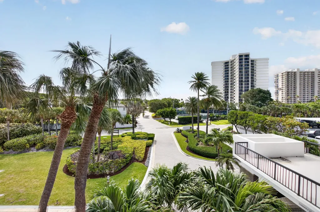 4748 S Ocean Boulevard Highland Beach FL 33487
