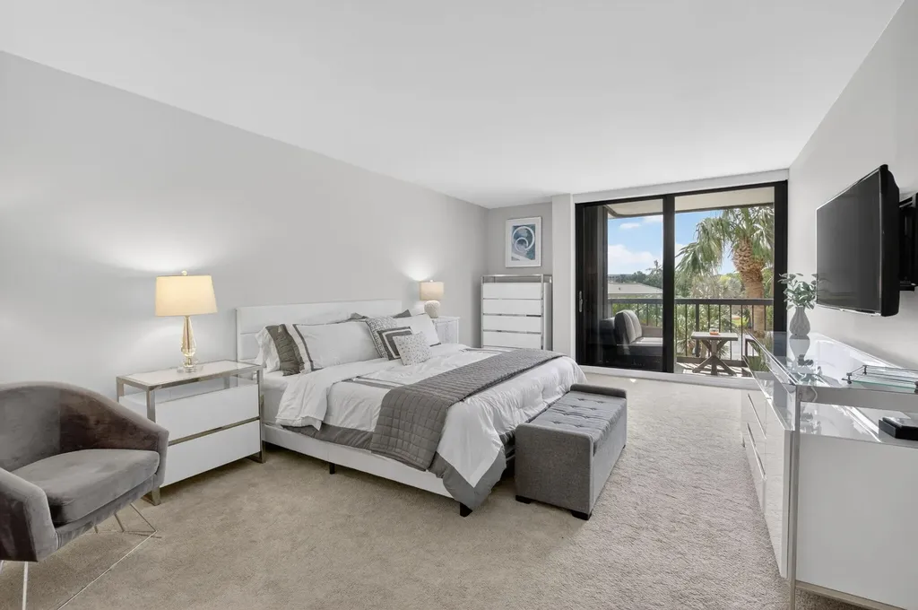 4748 S Ocean Boulevard Highland Beach FL 33487