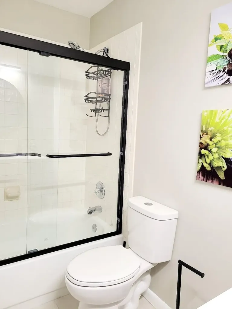 690 SE 23rd Avenue Pompano Beach FL 33062