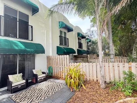 690 SE 23rd Avenue Pompano Beach FL 33062