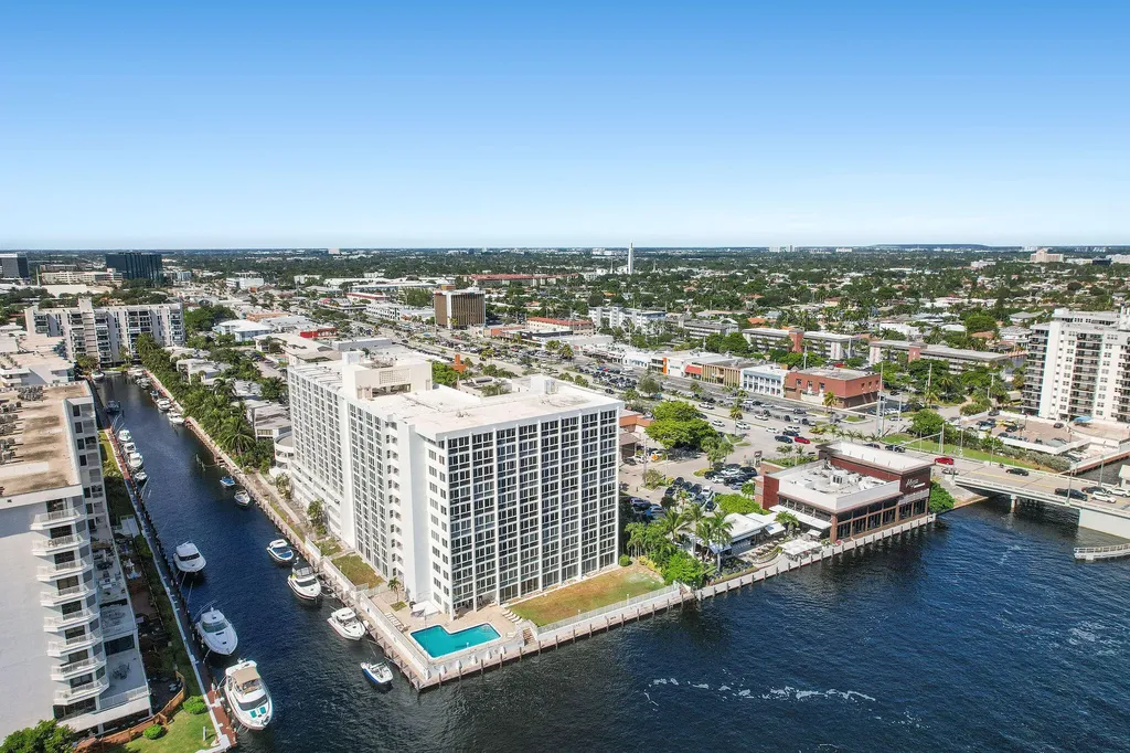 3100 NE 49 Street Street NE Fort Lauderdale FL 33308