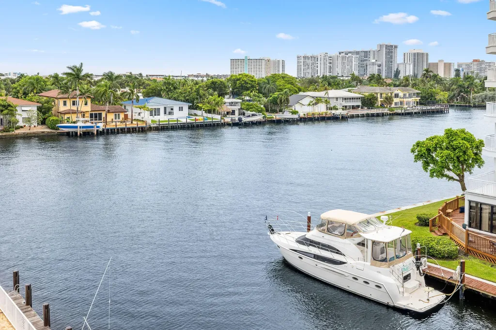 3100 NE 49 Street Street NE Fort Lauderdale FL 33308