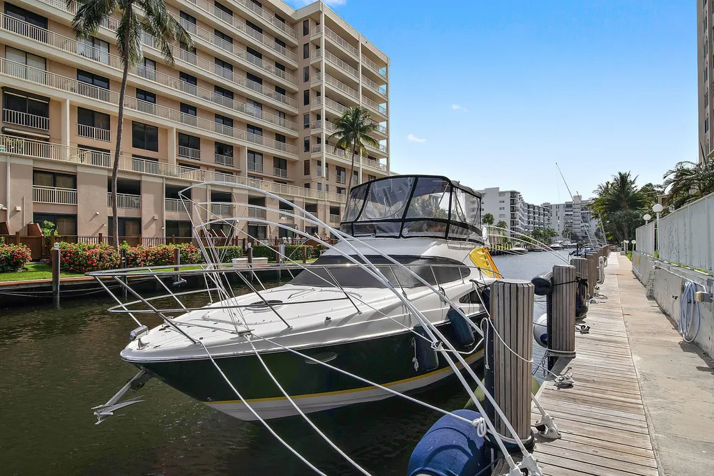 3100 NE 49 Street Street NE Fort Lauderdale FL 33308