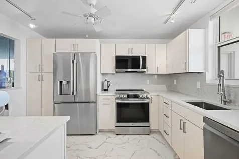 3100 NE 49 Street Street NE Fort Lauderdale FL 33308