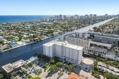 3100 NE 49 Street Street NE Fort Lauderdale FL 33308