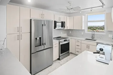 3100 NE 49 Street Street NE Fort Lauderdale FL 33308