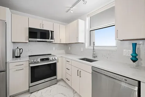 3100 NE 49 Street Street NE Fort Lauderdale FL 33308