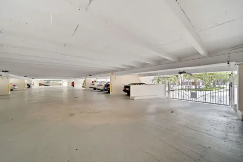 3100 NE 49 Street Street NE Fort Lauderdale FL 33308