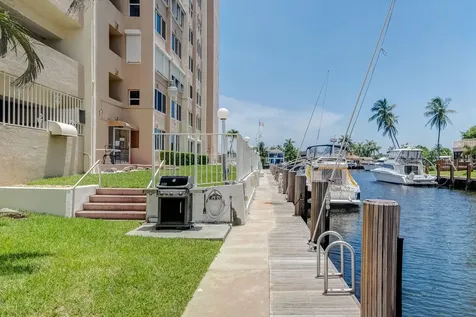 3100 NE 49 Street Street NE Fort Lauderdale FL 33308