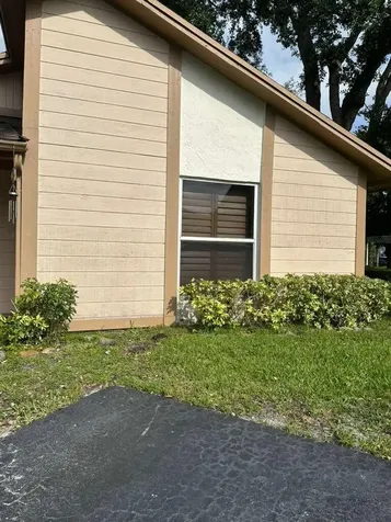2086 SW 71st Way Davie FL 33317