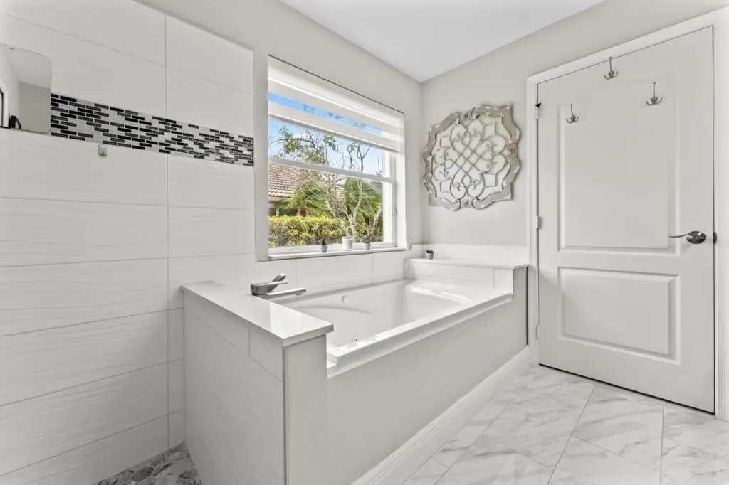 2538 Egret Lake Drive Greenacres FL 33413