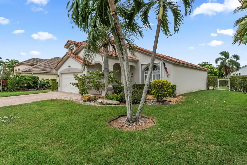 2538 Egret Lake Drive Greenacres FL 33413