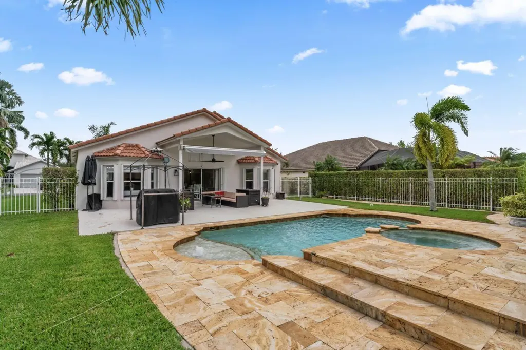2538 Egret Lake Drive Greenacres FL 33413