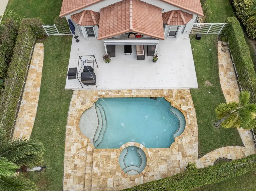 2538 Egret Lake Drive Greenacres FL 33413